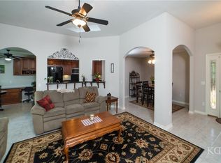 6 Windsor Ln, Bella Vista, AR 72715