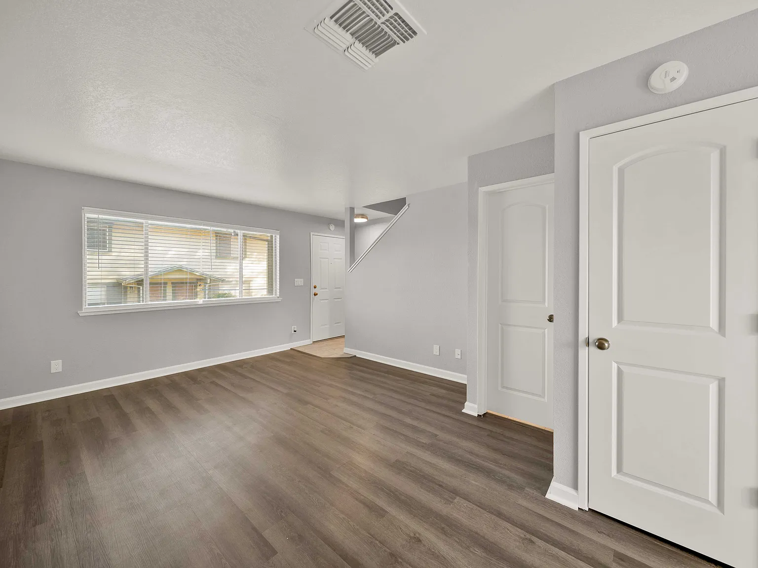 Heather Ridge Apartments — Photo 3