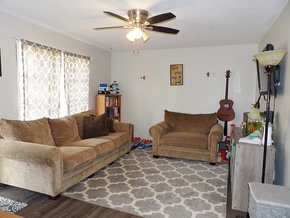 5th image of 8 Kirkwood Ln