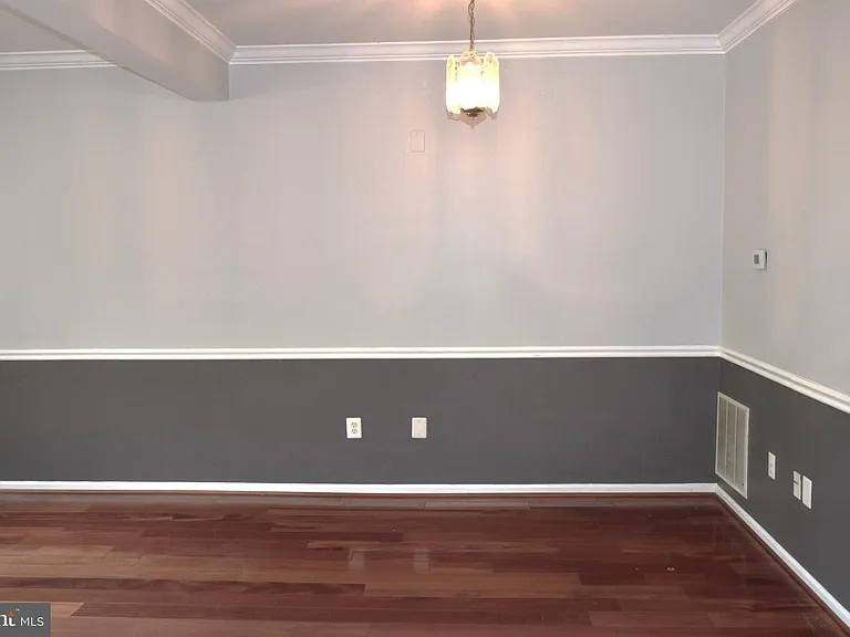 8819 Blue Royale Ln — Photo 10