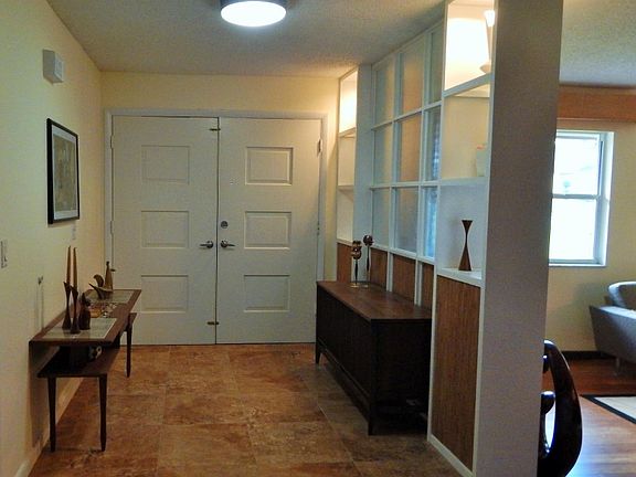 2nd image of 1821 NE 39th Ct
