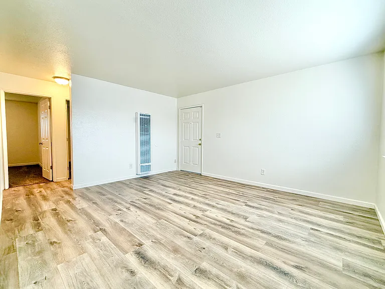 125 N Fremont St #3 — Photo 3