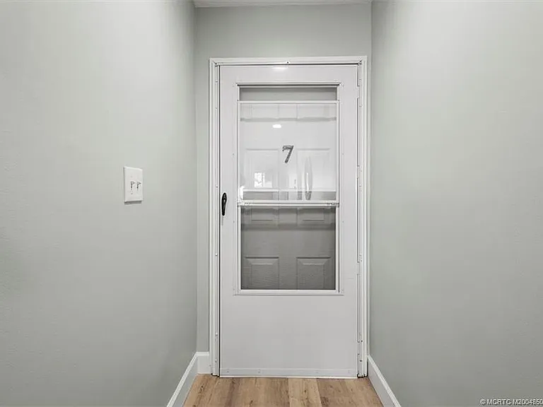 6082 SE Landing Way #7 — Photo 36