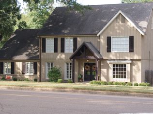 8382 Poplar Pike, Germantown, TN 38138