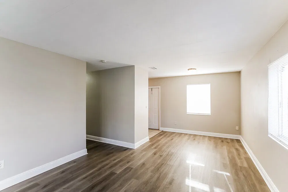 2 bed, 1.0 bath, 828 sqft, $3,000 — Photo 4