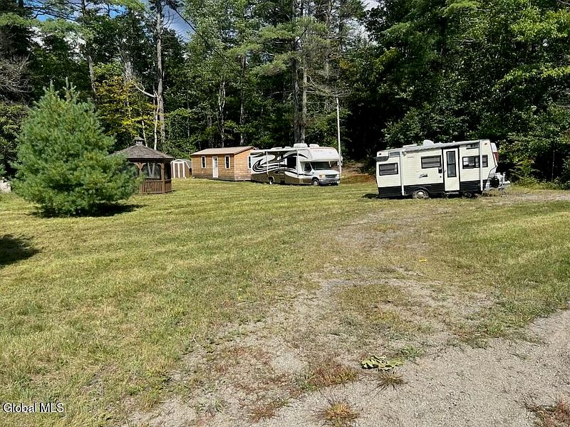 3rd image of 199 Forest Lake Road