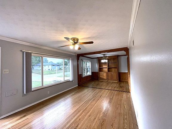3rd image of 2668 Jonathan Dr