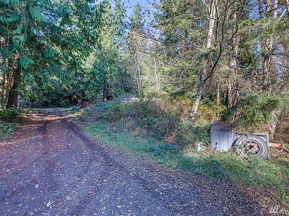 2nd image of 9379 NE State Highway 104