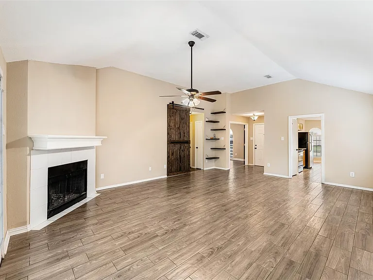 5622 Village Park Dr — Photo 8