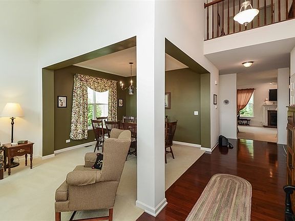 4th image of 9470 Farley Dr