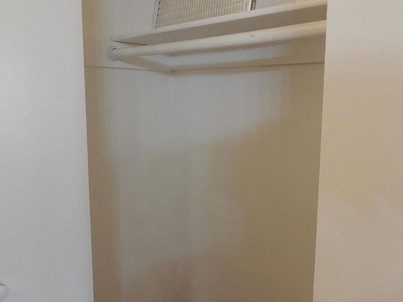5th image of 505 Madison Ct