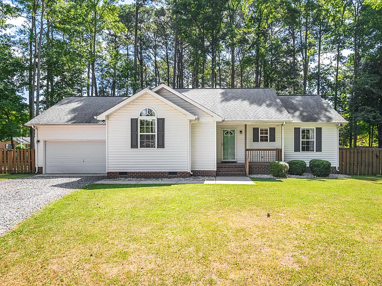 2099 Yacht Club Rd — Photo 3