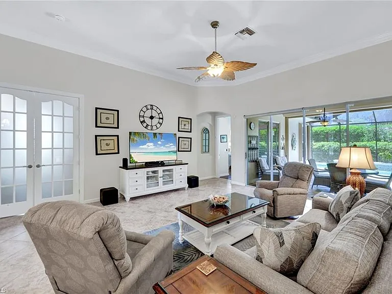 16208 Parque Ln — Photo 6