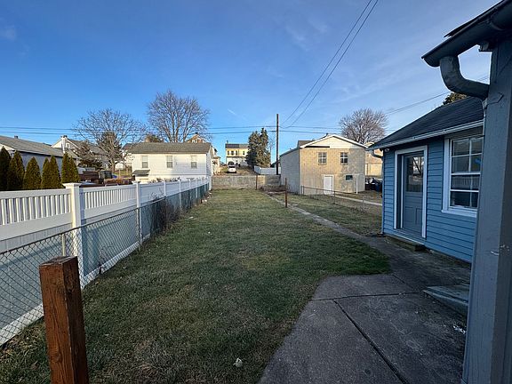 2nd image of 805 Washington Ave