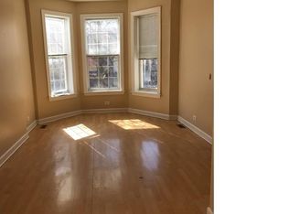 3918 W Lexington St, Chicago, IL 60624