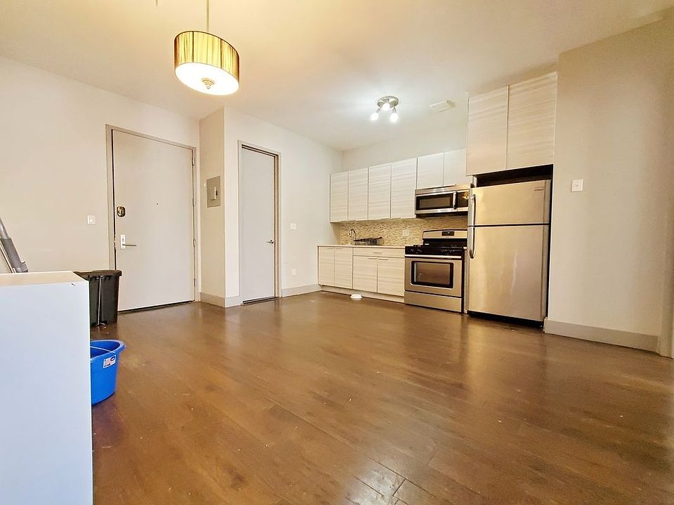 1st image of 773 Saint Johns Pl #2R