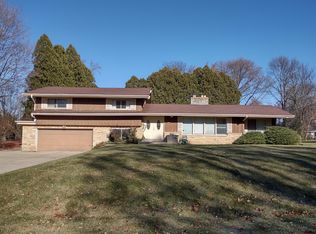 13450 Nicolet Ave, Elm Grove, WI 53122
