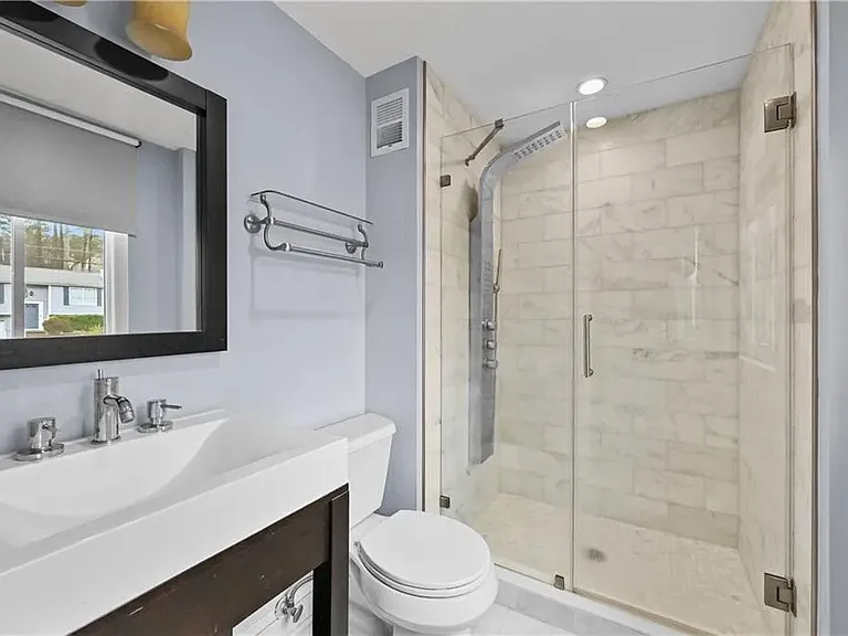 4608 Rosemear Ct — Photo 21