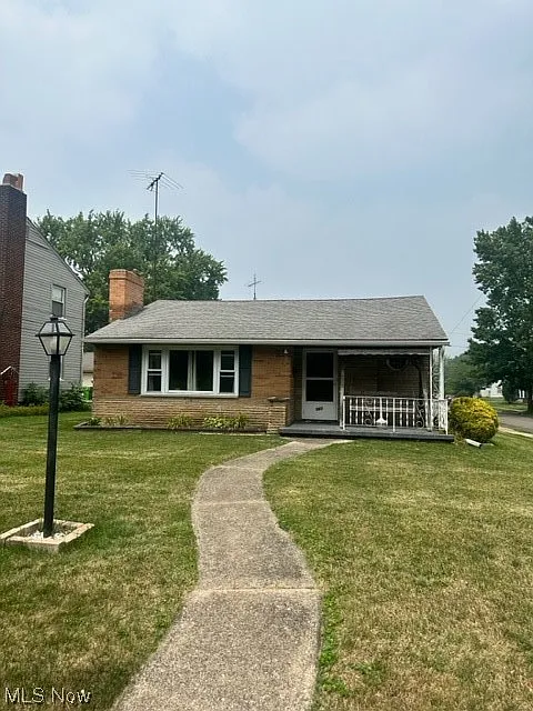 560 E Milton St photo 1