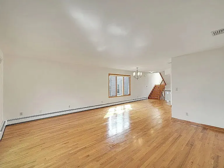 5 Roosevelt Ave #B — Photo 24