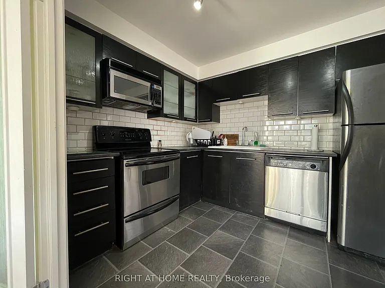 298 Jarvis St #1507 — Photo 13