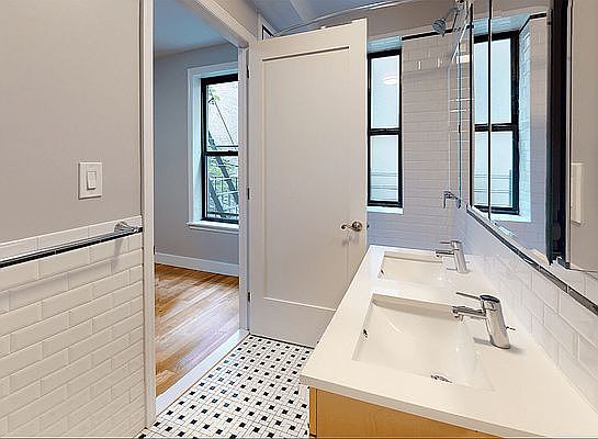 4th image of 620 W 152nd St #4