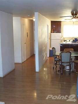 Laminate hardwood throughout