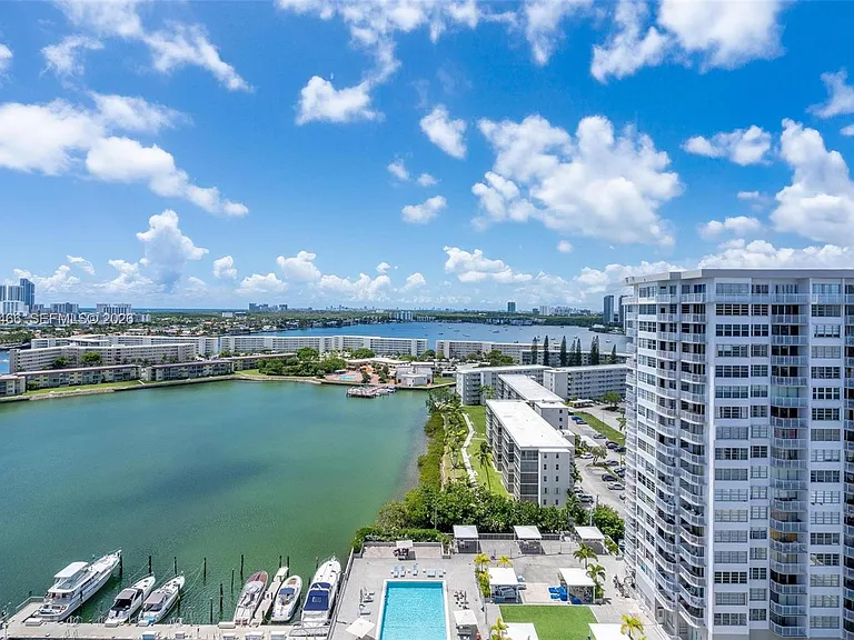 18081 Biscayne Blvd #1903 — Photo 6