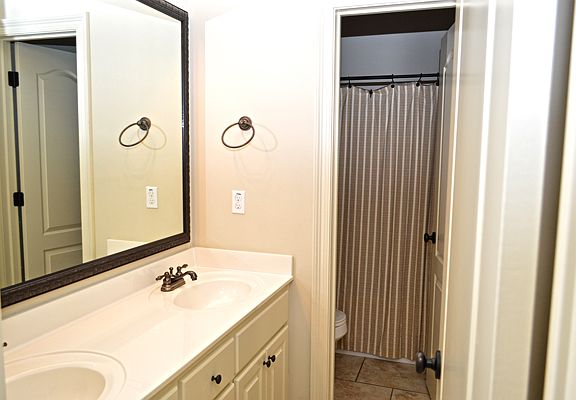 5th image of 5830 Parkknoll Place Dr