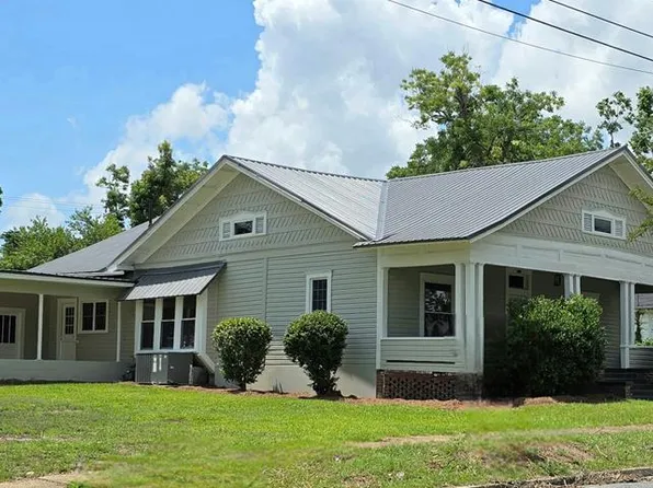 223 College Ave N, Douglas, GA 31533