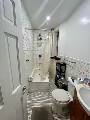 Rented by LJ Sloane Management | media 16