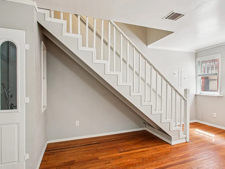 828 East Dr #3 — Photo 8
