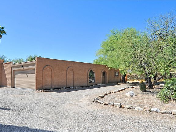 4th image of 2801 N Melpomene Dr