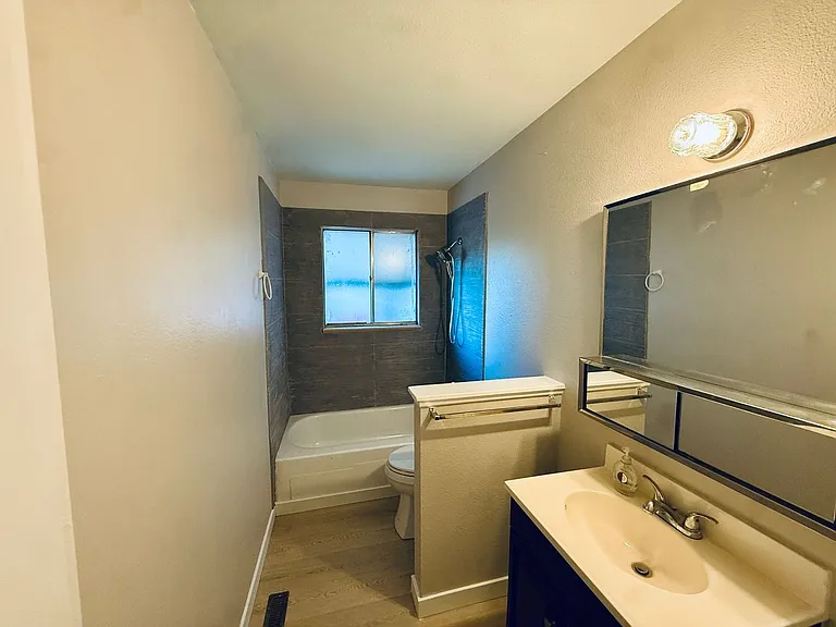 2509 Royalty Ct #A — Photo 9