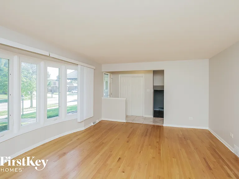 7758 Sycamore Dr — Photo 4