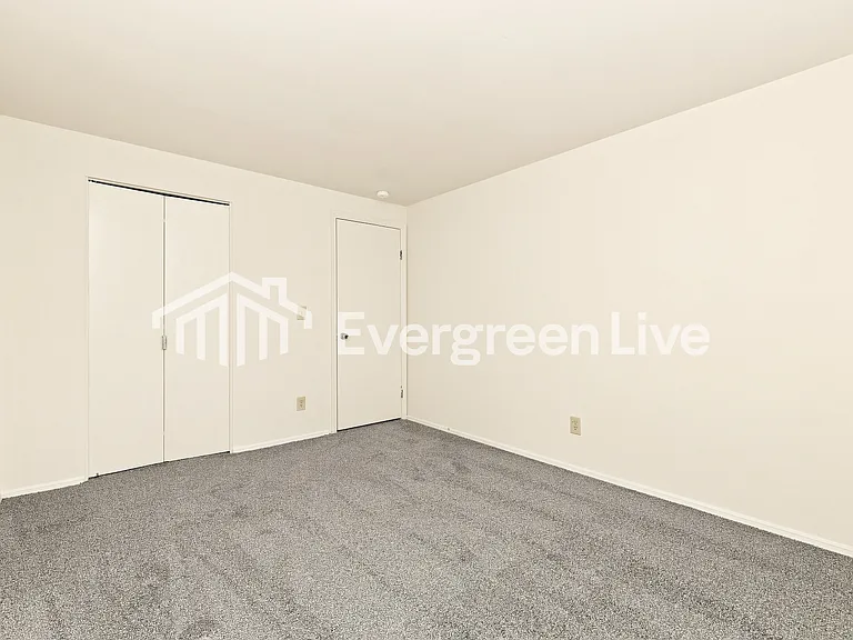 7691 Mount Hood Dr — Photo 15