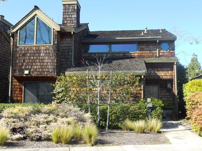 725 Harbor Rd, Alameda, CA, 94502