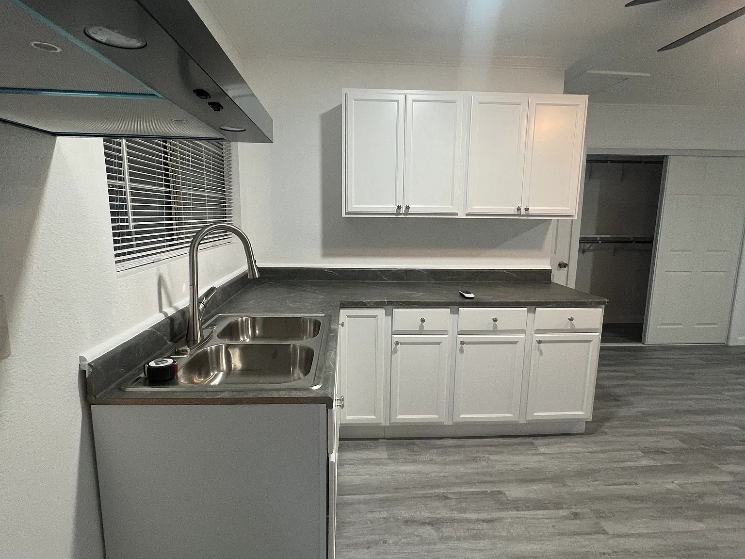 Studio, $1,800 — Photo 3