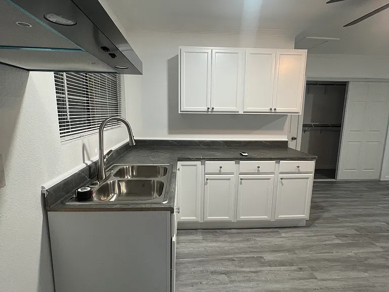 9135 Algeroma St — Photo 3