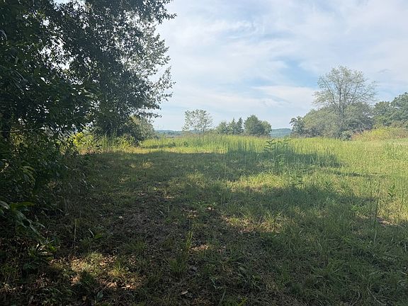 5th image of 344 Pine Grove Rd