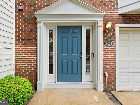 2nd image of 8124 Horseshoe Cottage Cir