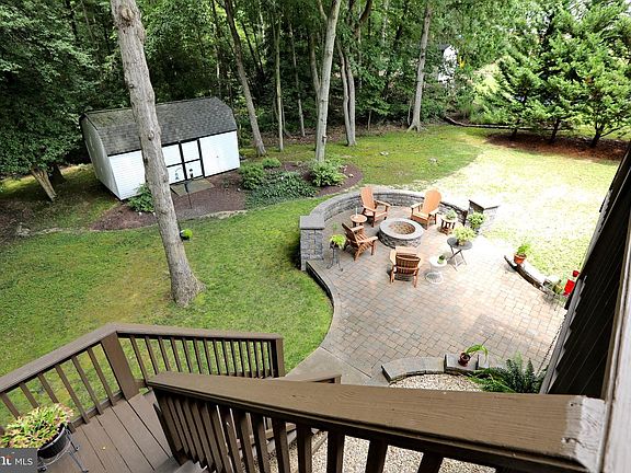 2nd image of 1021 Suffolk Dr
