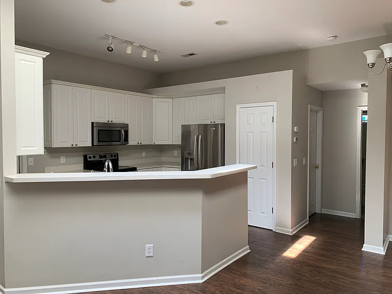 104 Spanish Moss Ct — Photo 9