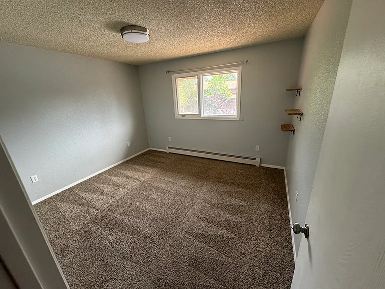 7820 Raymar Cir — Photo 21