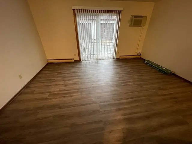 835 Illinois Ave #103 — Photo 7