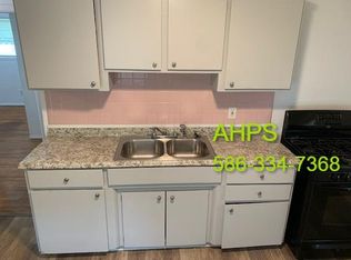 13836 Hendricks Ave, Warren, MI 48089
