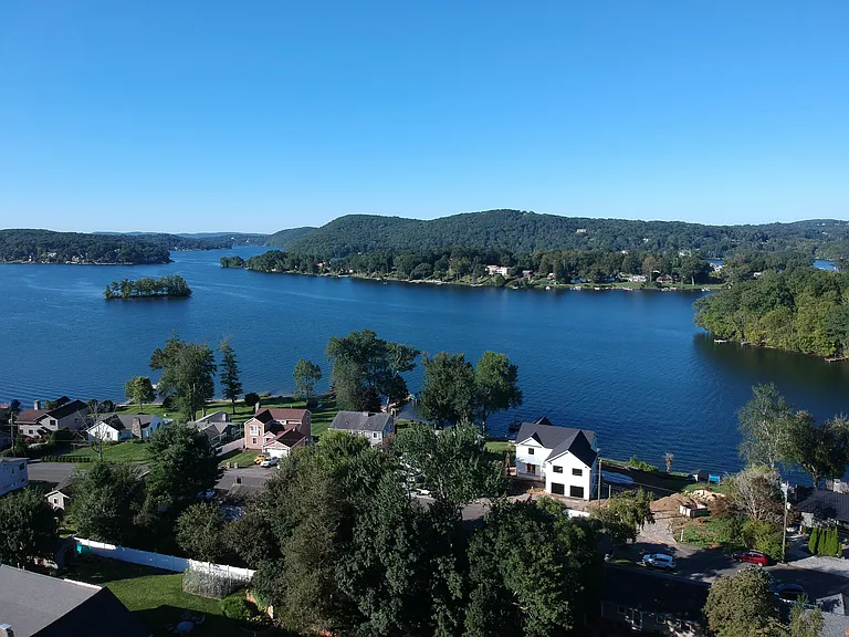 Candlewood Lake