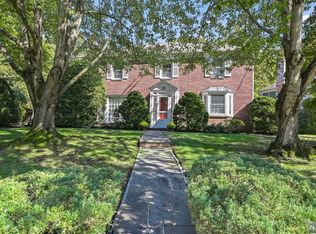 21 Howard Park Dr, Tenafly, NJ 07670
