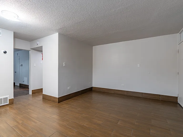 Crescendo Apartments — Photo 13