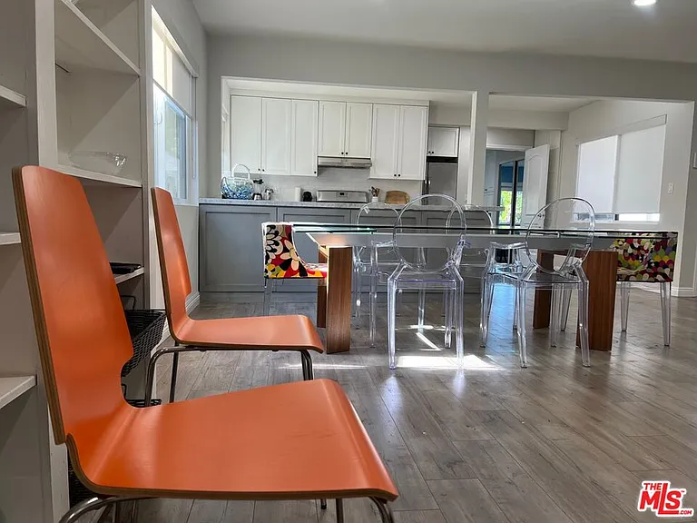 5740 Vantage Ave — Photo 7